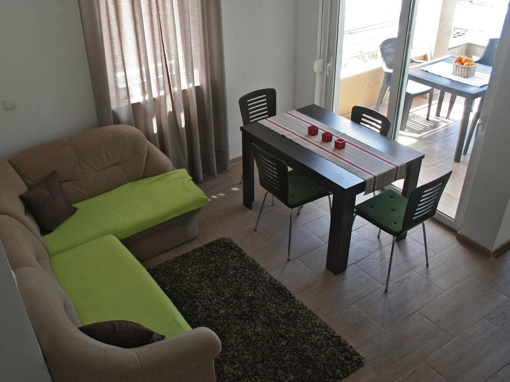 Apartments Kristina 米欧纳 客房 照片